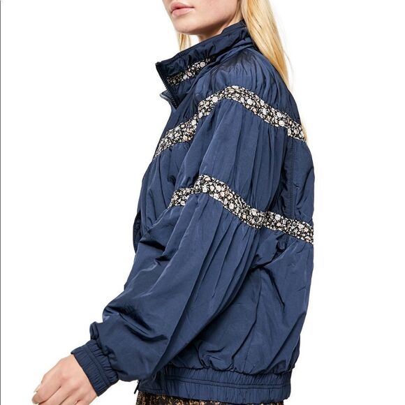 NWT Free People bomber jacket - Picture 3 of 4